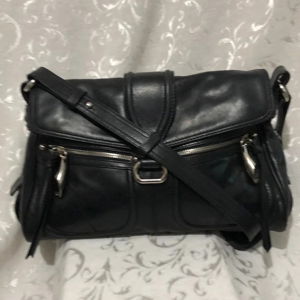Francesco Baisia Leather Shoulder Bag. Like new. Includes branded dust bag. - Picture 1 of 16